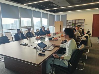 攜手同行，共探智慧未來——圖書館代表團赴超星集團河南分公司參觀交流